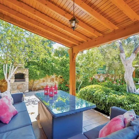 Sleeps 4 Air Con Wifi Villa Bitez